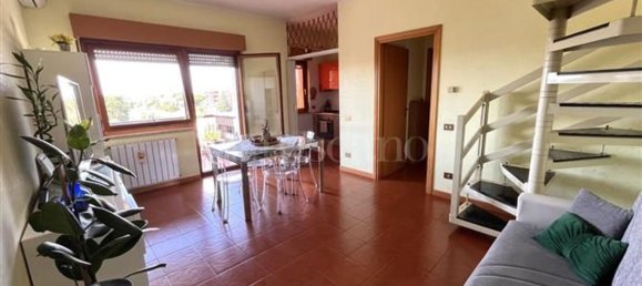 4 rooms Penthouse in Rome, Italy No. 271655 3