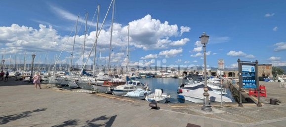 2 bedrooms House in Trieste, Italy No. 285592 31