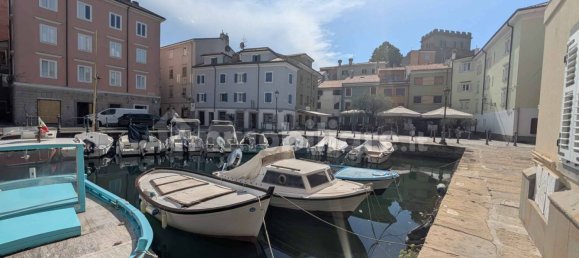 2 bedrooms House in Trieste, Italy No. 285592 33