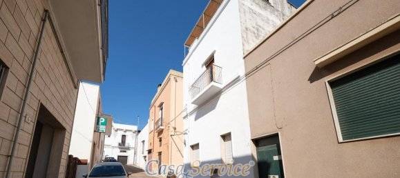 Casa de 3 habitaciónes en Matino, Italy No. 234482 12