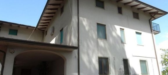 Вилла с 14 комнатами в Перуджа, Италия № 47280 2