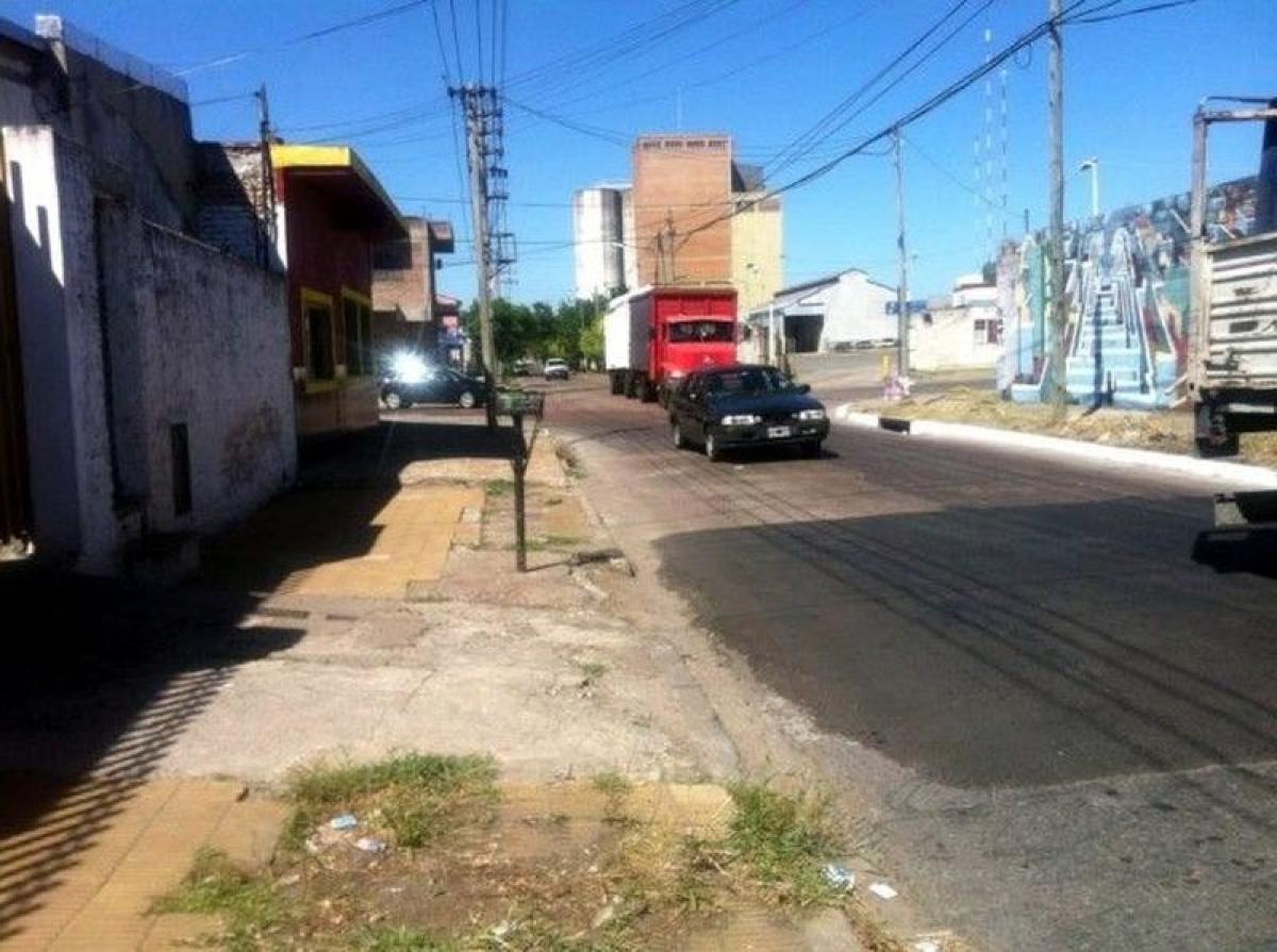 4 bedrooms House in Bermudez, Argentina No. 54949