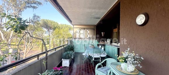 4 bedrooms Apartment in Rome, Italy No. 396939 7