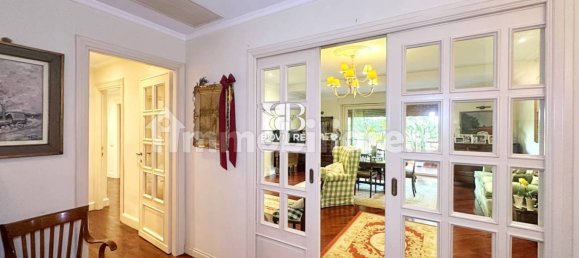 4 bedrooms Apartment in Rome, Italy No. 396939 13