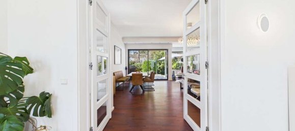 7 bedrooms Townhouse in Dusseldorf, Germany No. 353009 4