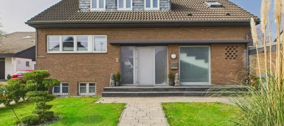 7 bedrooms Townhouse in Dusseldorf, Germany No. 353009 2