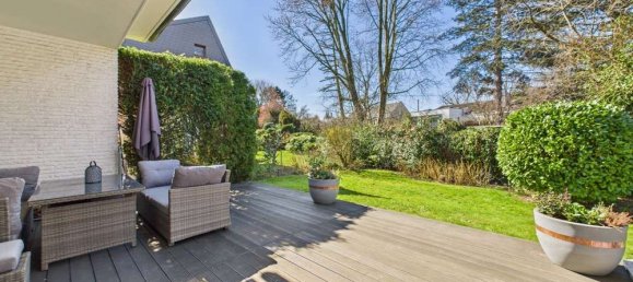 7 bedrooms Townhouse in Dusseldorf, Germany No. 353009 16