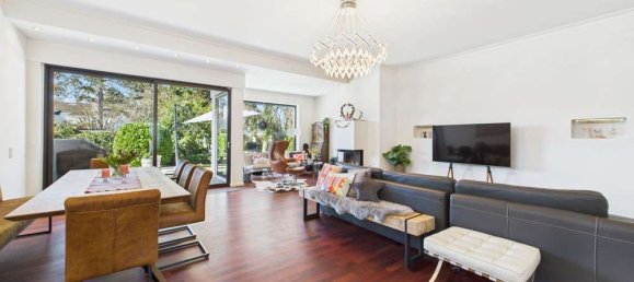 7 bedrooms Townhouse in Dusseldorf, Germany No. 353009 5