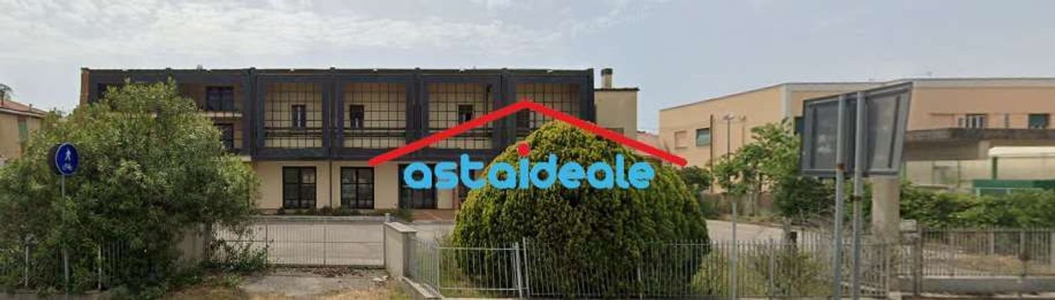 Apartamento de 5 habitaciónes en Foligno, Italy No. 193661