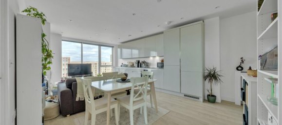 2 bedrooms Apartment in London, United Kingdom No. 7835 3