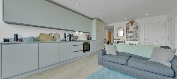 2 bedrooms Apartment in London, United Kingdom No. 7835 2