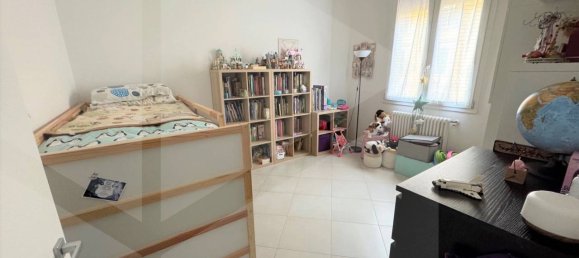 5-Zimmer Wohnung in Bologna, Italy, Nr. 22848 10