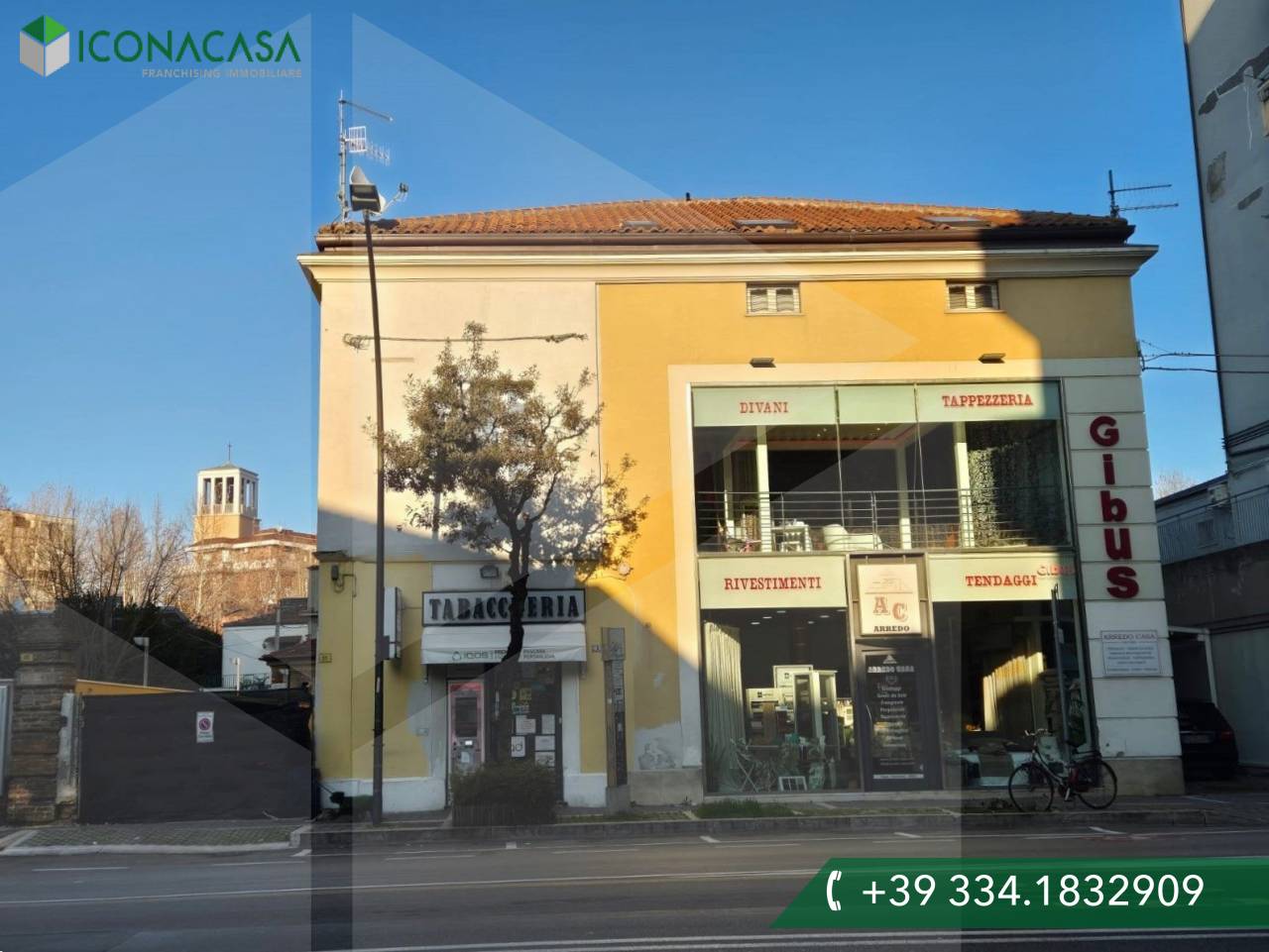 1غرفة عقار تجاري في Pescara, Italy رقم 23727