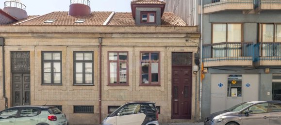 4 bedrooms House in Porto, Portugal No. 146137 25