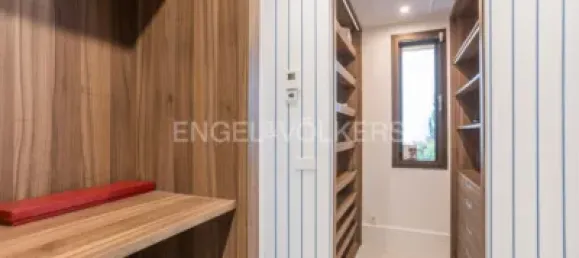 4 غرف نوم منزل ذو طابقين في Madrid, Spain رقم 176779 23