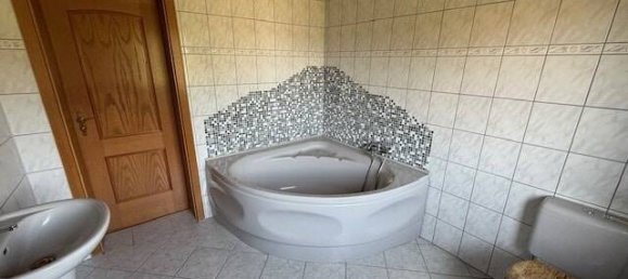 6 rooms Townhouse in Vorpommern-Greifswald, Germany No. 355038 2