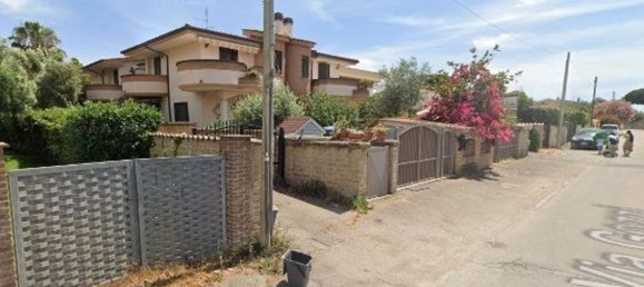 5 rooms Villa in Anzio, Italy No. 99226 11