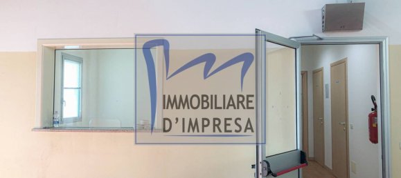 Entrepôt à Parma, Italy 1800m² No. 159815 5