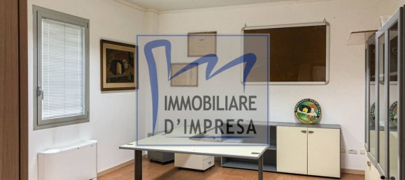 Entrepôt à Parma, Italy 1800m² No. 159815 6