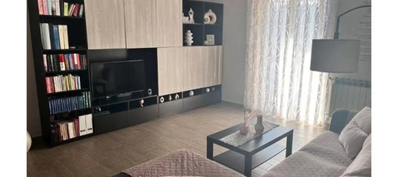 4-salle Appartement à Acerra, Italy No. 350024 4