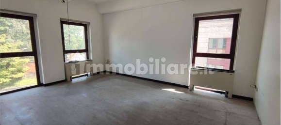 5 rooms Warehouse in Gallarate, Italy No. 187173 13