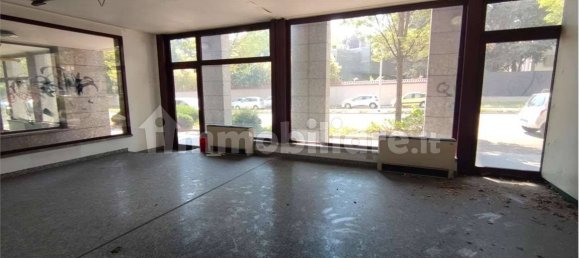 5 rooms Warehouse in Gallarate, Italy No. 187173 15