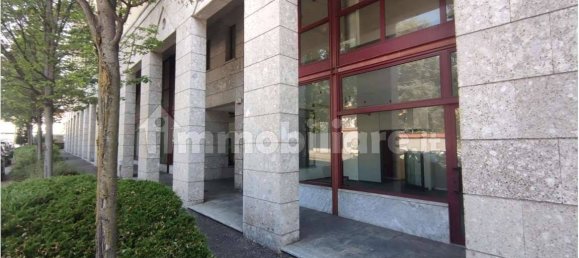 5 rooms Warehouse in Gallarate, Italy No. 187173 17