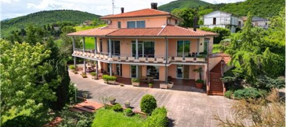 24-salle Villa à Fabriano, Italy No. 279251 7