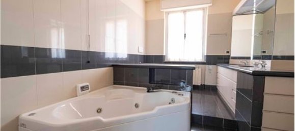 24-salle Villa à Fabriano, Italy No. 279251 30