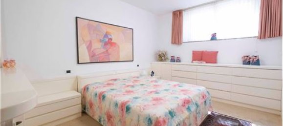 24-salle Villa à Fabriano, Italy No. 279251 13