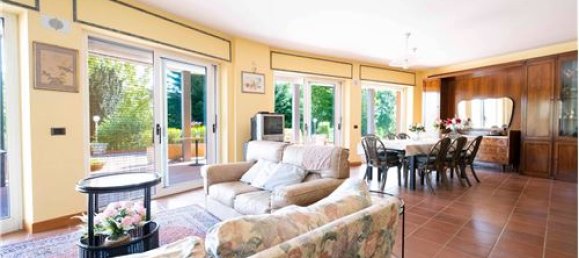 24-salle Villa à Fabriano, Italy No. 279251 14