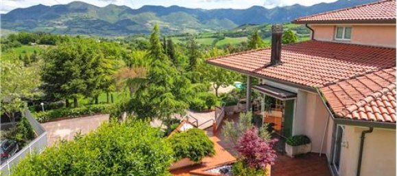 24-salle Villa à Fabriano, Italy No. 279251 9