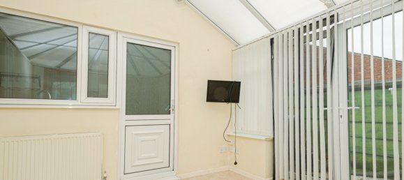 2 bedrooms House in Ashton-under-Lyne, United Kingdom No. 1860 7