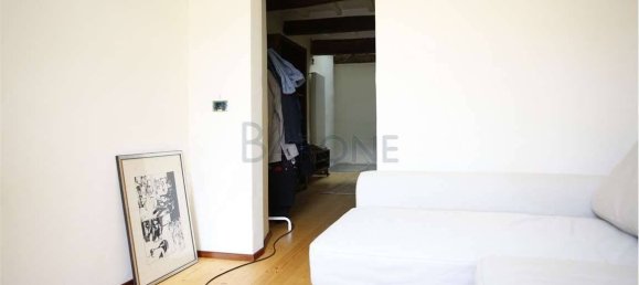 2 bedrooms House in Massa, Italy No. 274193 7