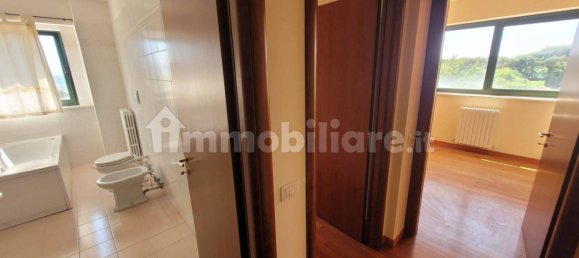 Apartamento de 3 dormitorios en Perugia, Italy No. 80368 18