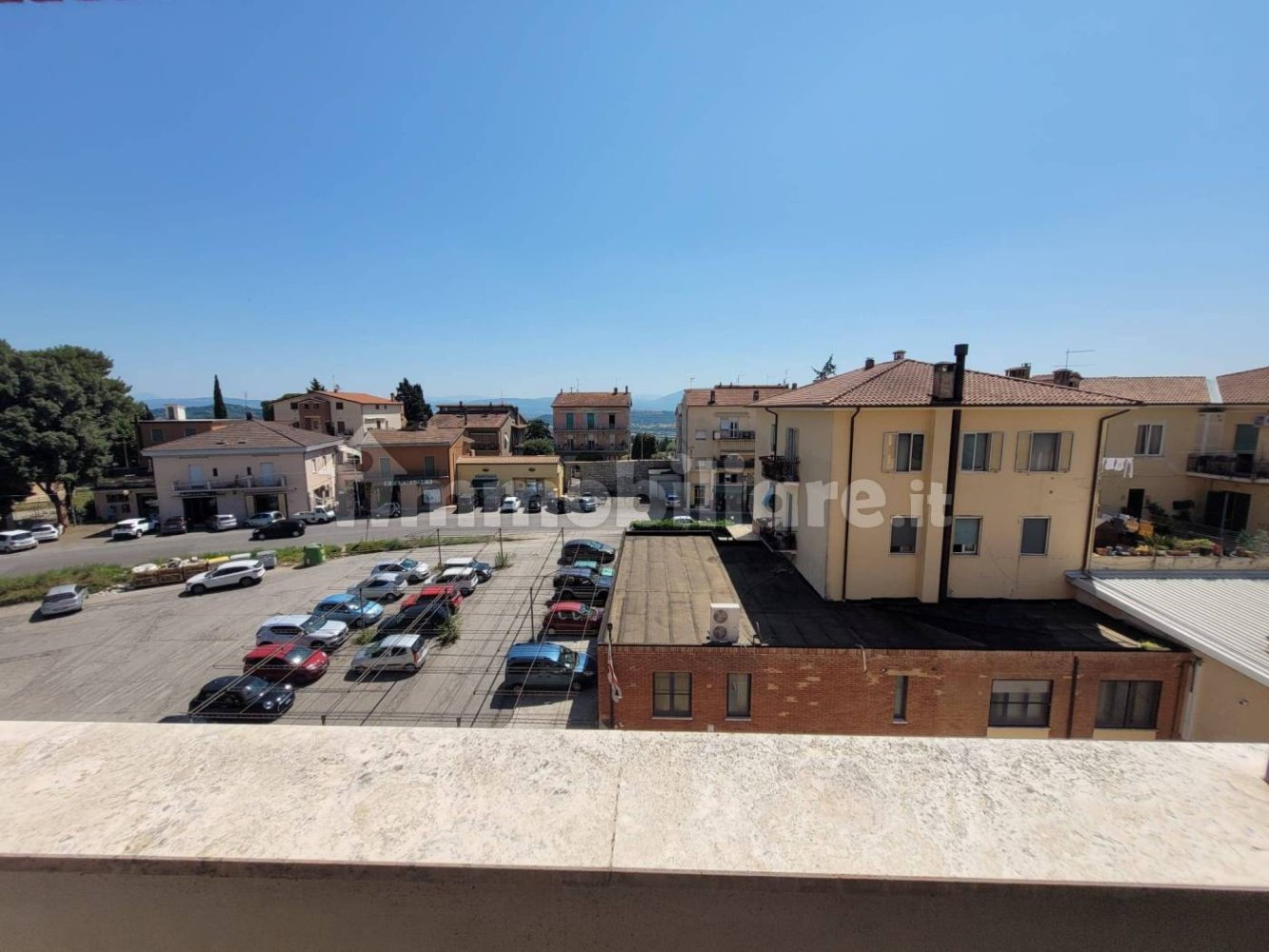 Apartamento de 3 dormitorios en Perugia, Italy No. 80368