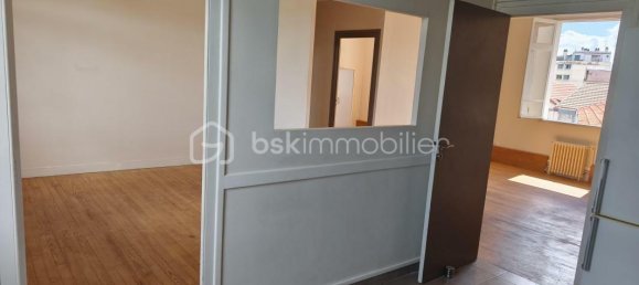 Apartamento de 2 dormitorios en Pau, France No. 355118 10