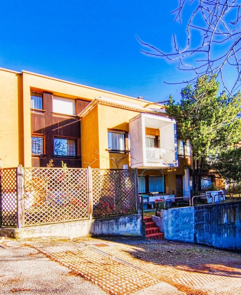 8 bedrooms House in Trento, Italy No. 394382