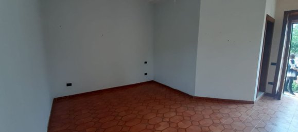 5 rooms House in Somma Vesuviana, Italy No. 85092 35