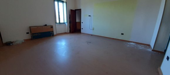 5 rooms House in Somma Vesuviana, Italy No. 85092 10