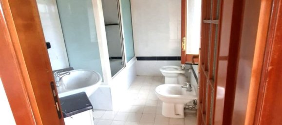 5 rooms House in Somma Vesuviana, Italy No. 85092 34