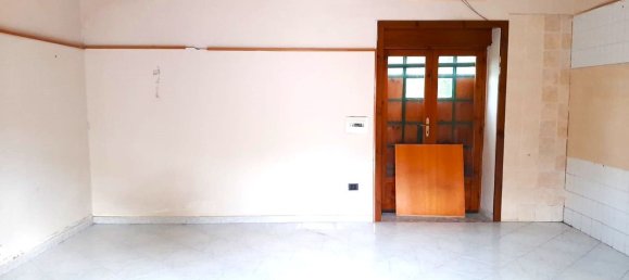 5 rooms House in Somma Vesuviana, Italy No. 85092 41