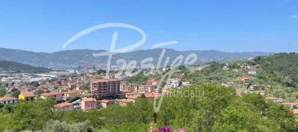 3 bedrooms Penthouse in La Spezia, Italy No. 277397 12