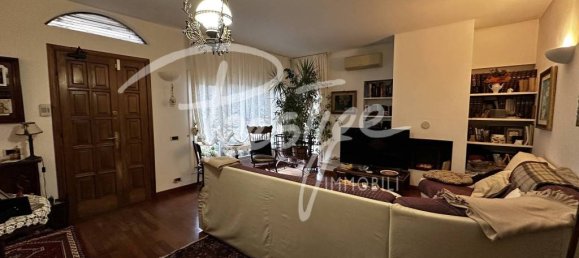 3 bedrooms Penthouse in La Spezia, Italy No. 277397 7