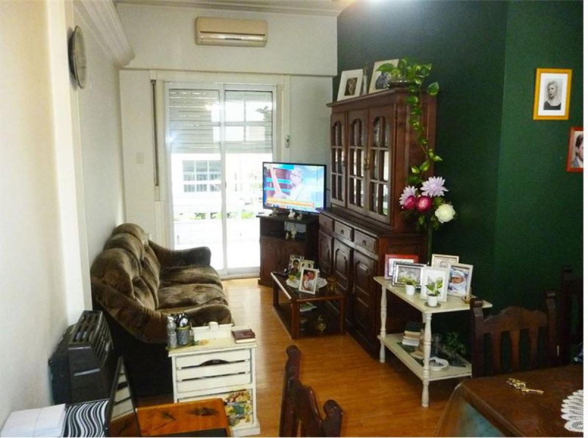 2 bedrooms House in Buenos Aires, Argentina No. 99945