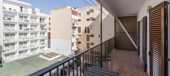 Apartamento de 3 dormitorios en Palma de Mallorca, Spain No. 162217 21