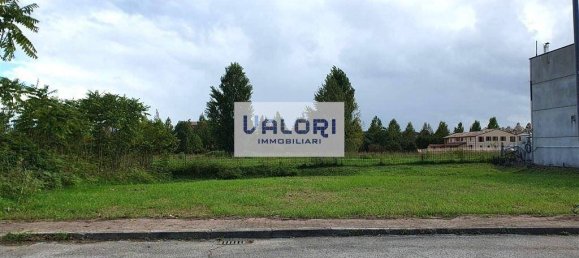 892m² Warehouse in Faenza, Italy No. 170408 11