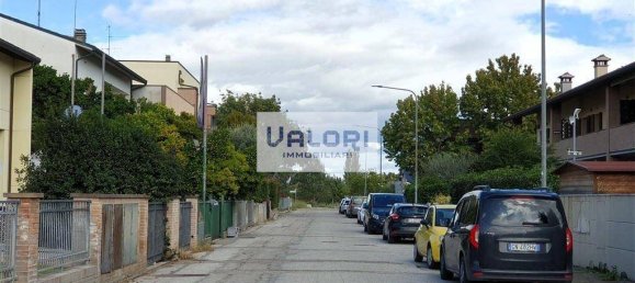 892m² Warehouse in Faenza, Italy No. 170408 10