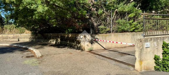 13m² Garage in Rome, Italy No. 381015 3
