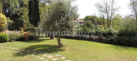 5 rooms House in Fucecchio, Italy No. 130229 11